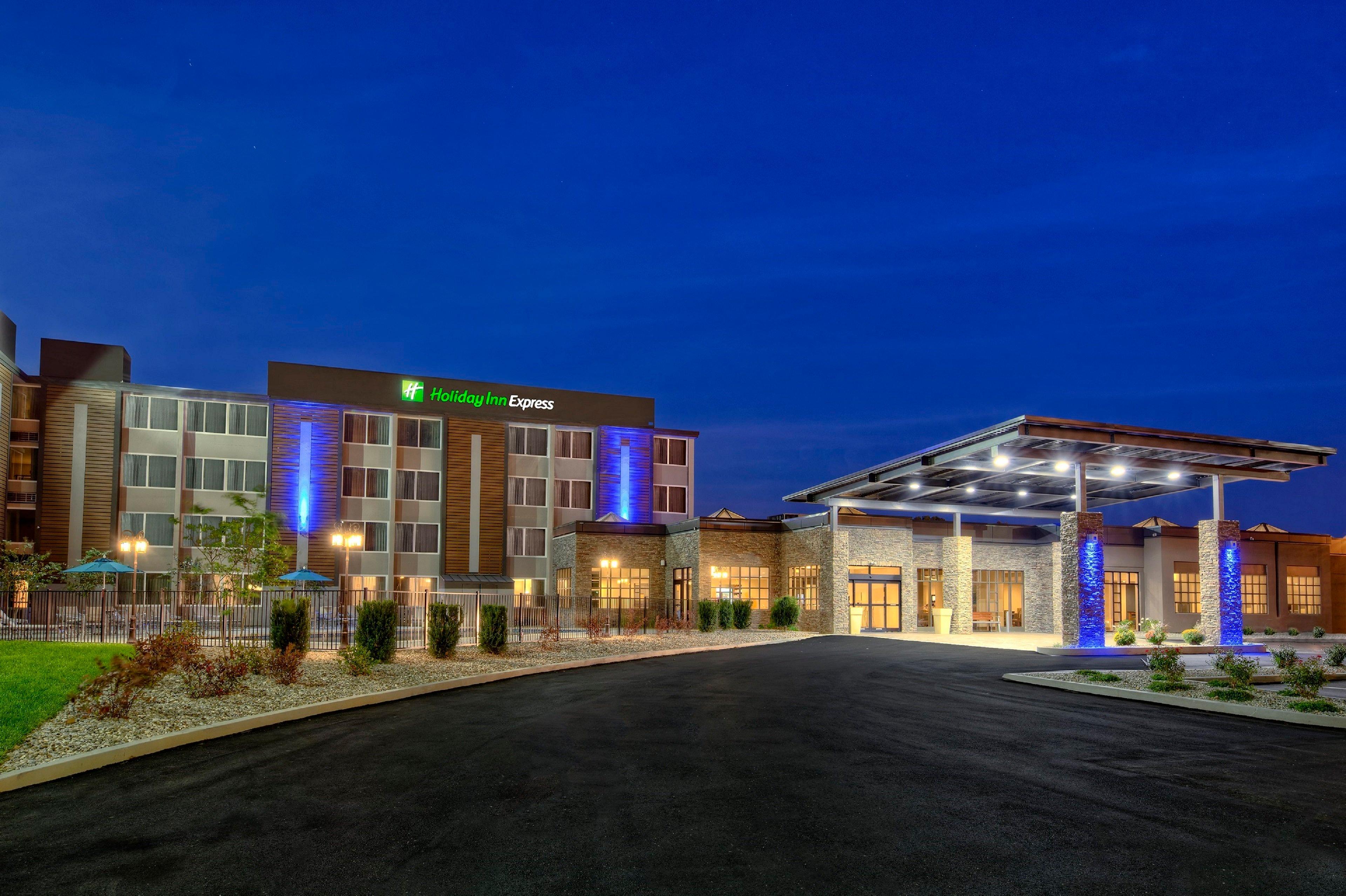 Holiday Inn Express Louisville Airport Expo Center By Ihg Zewnętrze zdjęcie