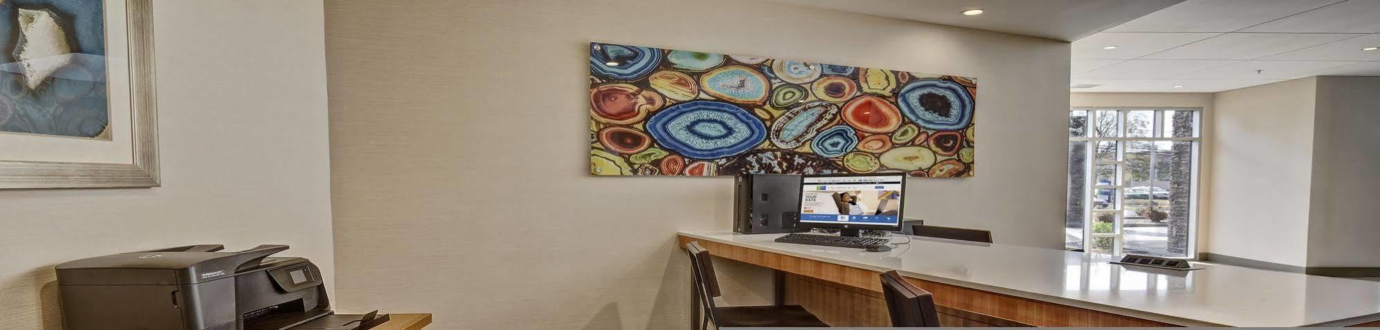 Holiday Inn Express Louisville Airport Expo Center By Ihg Zewnętrze zdjęcie