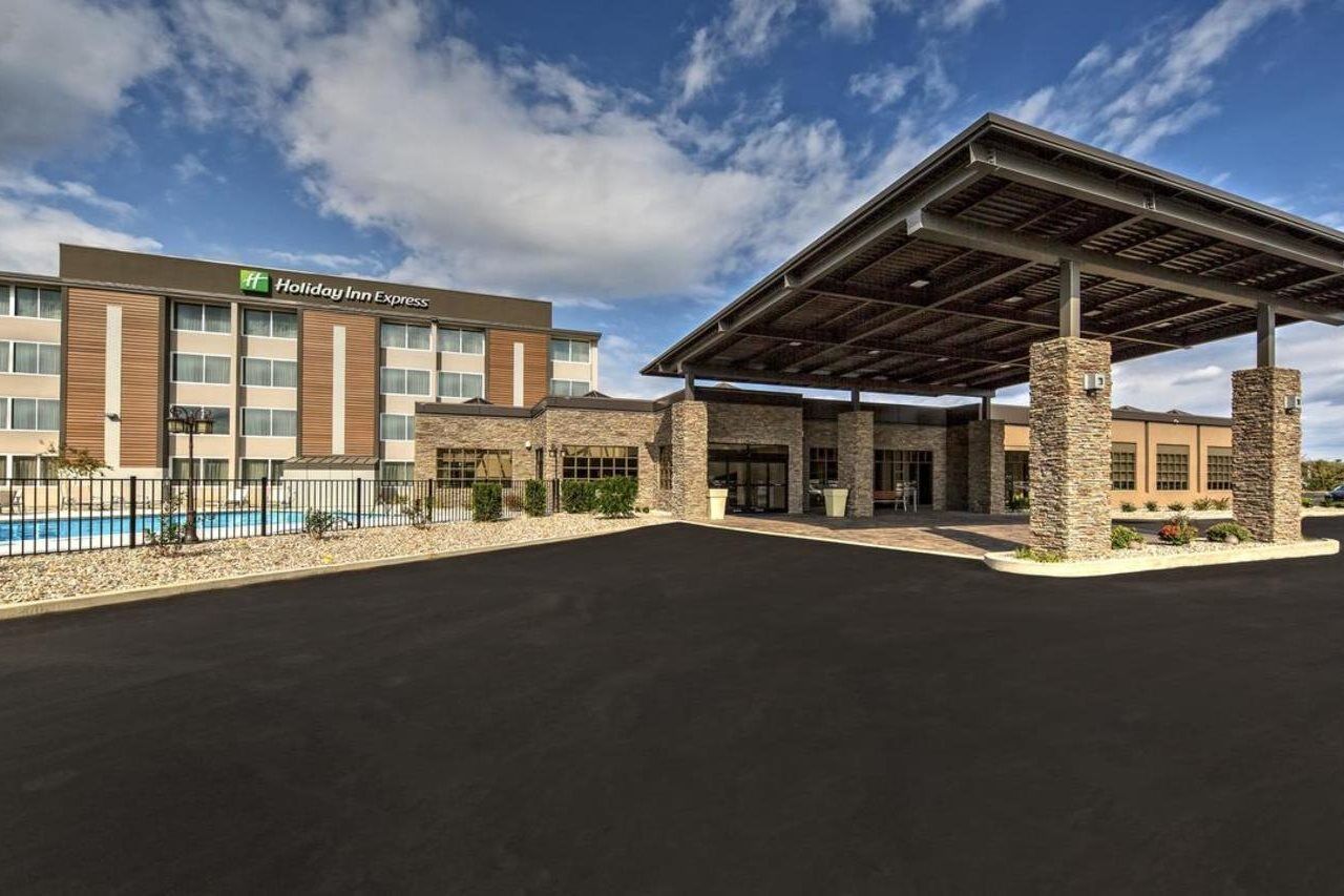 Holiday Inn Express Louisville Airport Expo Center By Ihg Zewnętrze zdjęcie